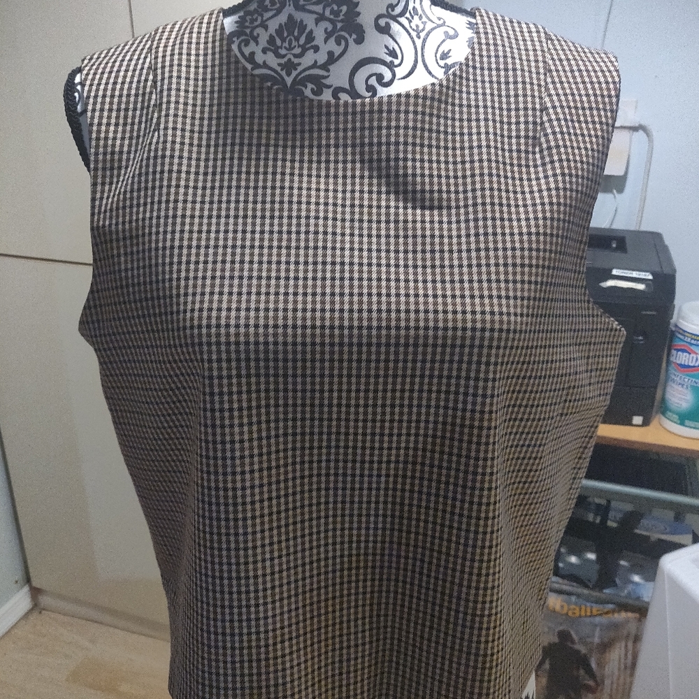 Theory Plaid Print Crew Neck Sleeveless Crop Top